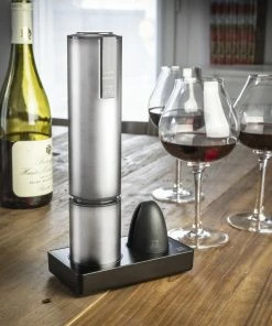 PEUGEOT Elektrischer Korkenzieher Elis Touch Mit Akku, Edelstahl 25 PEUGEOT Elektrischer Korkenzieher Elis Touch Mit Akku, Edelstahl -WMF-Geschäft ELIS TOUCH Lithium Ion 200954 table horiz PEUGEOT SAVEURS
