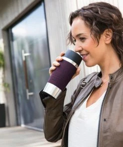 Emsa Isolier-Trinkbecher Mit Manschette Travel Mug In Schwarz -WMF-Geschäft Emsa Travel Mug Isolierbecher Brombeere Milieu neu 2 l