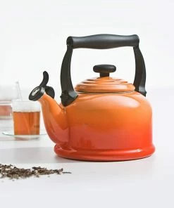 Le Creuset Wasserkessel Tradition Kirschrot -WMF-Geschäft K chenaccessoires 1 l 1