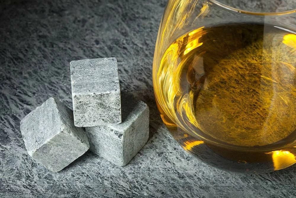 Täljsten Whiskysteine Aus Speckstein, 9-teilig 7 Täljsten Whiskysteine Aus Speckstein, 9-teilig – Bild 5